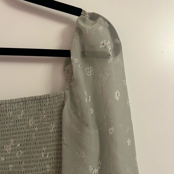 aritzia wilfred sage green villa tempest dress with white flowers - Picture 12 of 15